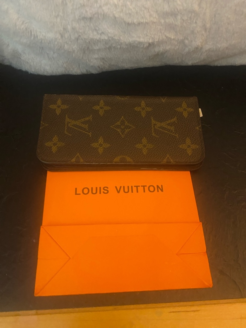 Louis Vuitton Monogram Canvas for IPhone 11 or less.